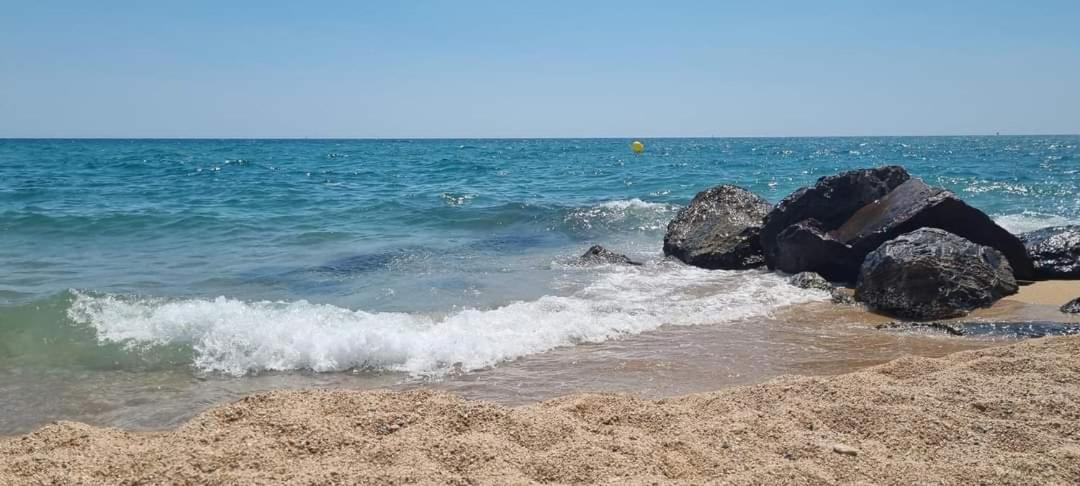 Camping El Pinar Platja Santa Susanna Exterior foto
