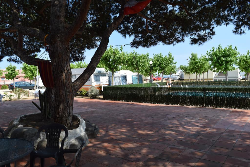 Camping El Pinar Platja Santa Susanna Exterior foto