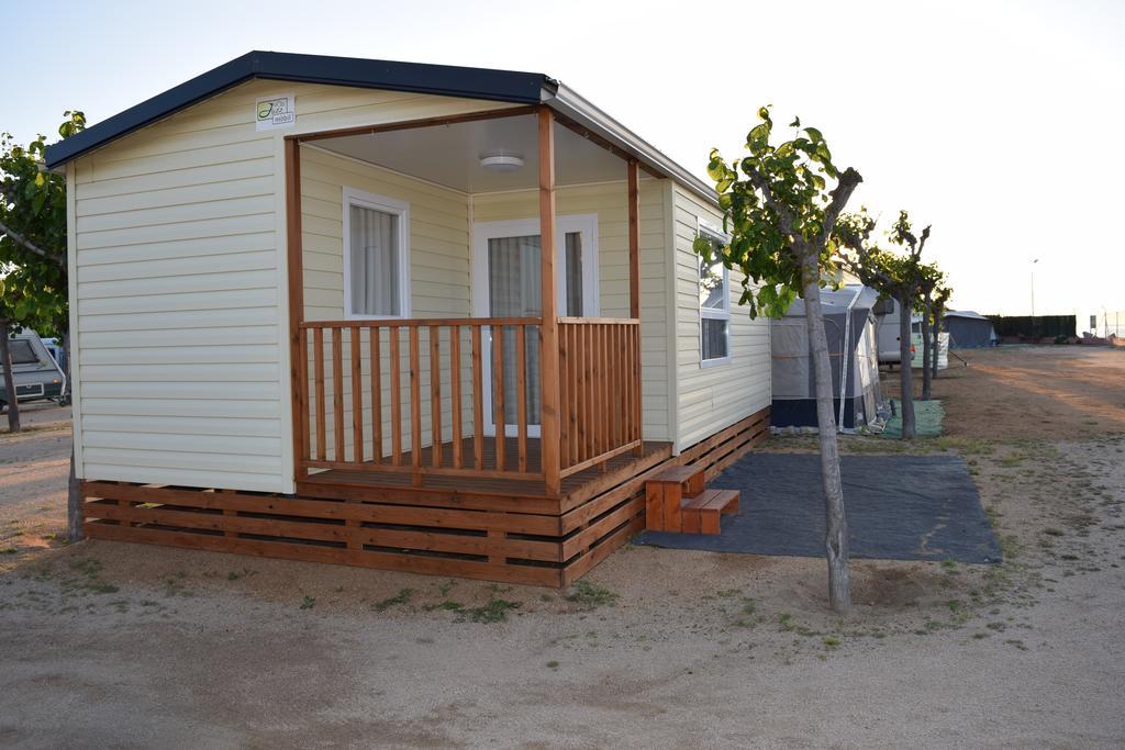 Camping El Pinar Platja Santa Susanna Exterior foto